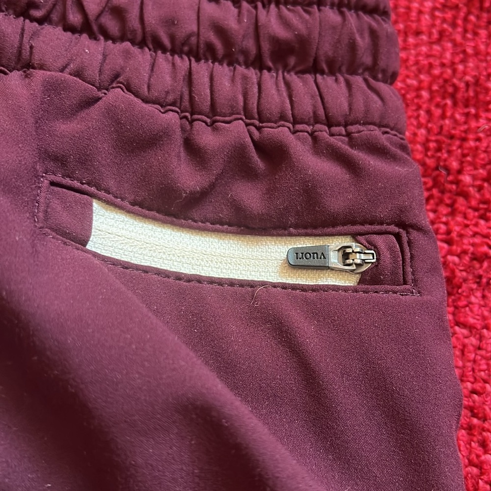 VUORI Shorts - Picture 3 of 5